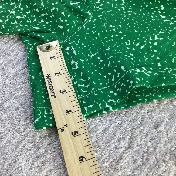 The Bubble Green &‎ White Print Performance Shorts - Moisture Wicking NWT - Picture 15 of 16